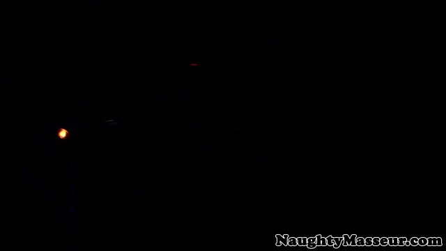 Превью Похотливая модель занялась сексом с парнем после съемок № 13722