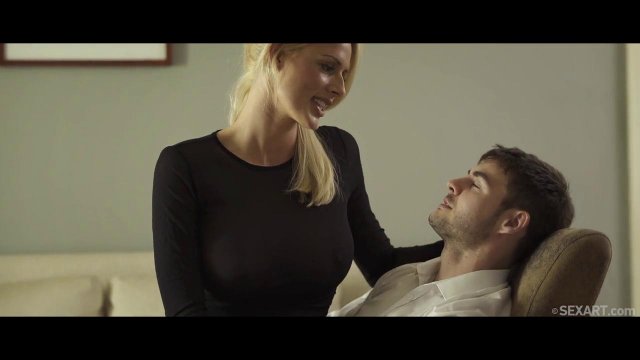 Превью Мужик любит трахать блондинку в чулках перед рабочим днем № 35803