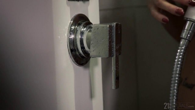 Превью Стройная жена каждый день балует мужа отсосом и жарким сексом № 35847