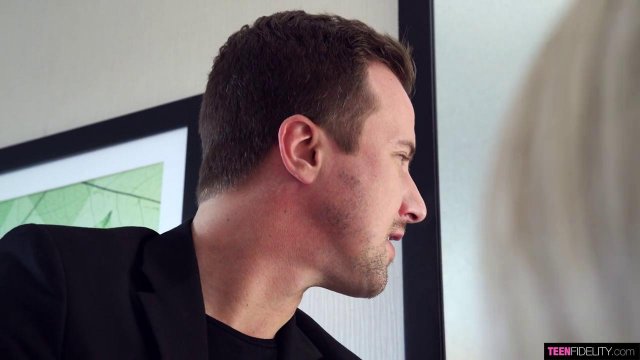 Превью Развратница соблазнила мужа сестры и быстро трахнулась с ним № 35848