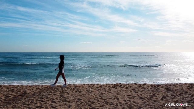 Превью Девушки устроили лесби секс с нежными ласками на бильярдном столе № 35895