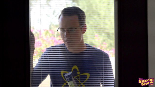 Превью Болельщица сосет член одного, а трахается с другим парнем № 35918