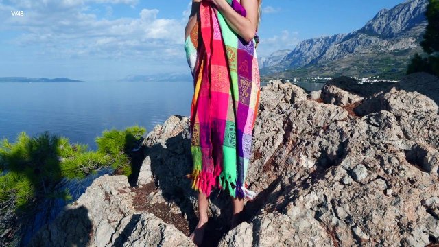 Превью Красивая соло мастурбация стройной телочки на природе № 35927