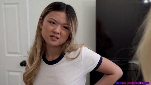 Превью Блондинка увела парня у подруги и насладилась его крепким членом № 36117