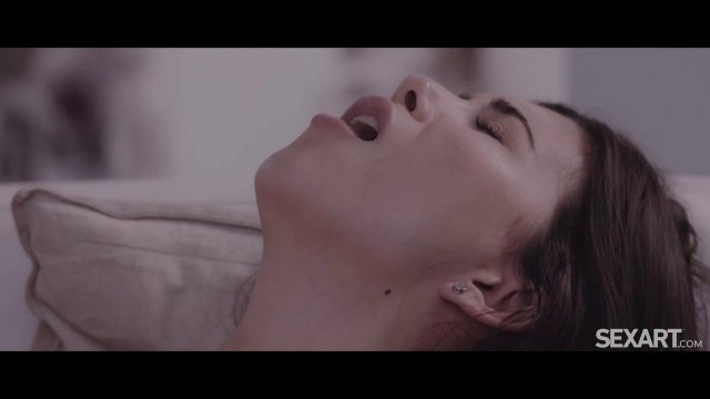 Превью Лесбиянки нежно целуются и лижут друг другу № 39322