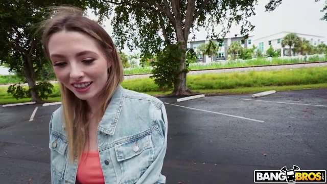 Превью Девка подсела в машину к первому встречному и натрахалась № 39571