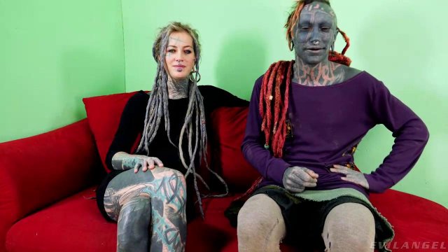 Превью Растатуированные любят трахаться вместе № 39610