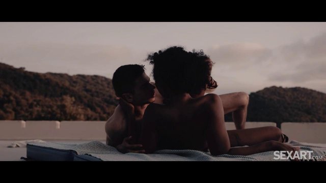 Превью Страстный секс с горячей чернокожей любовнией № 39629