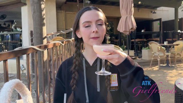 Превью После первого свидания любая девка должна отсосать № 46911